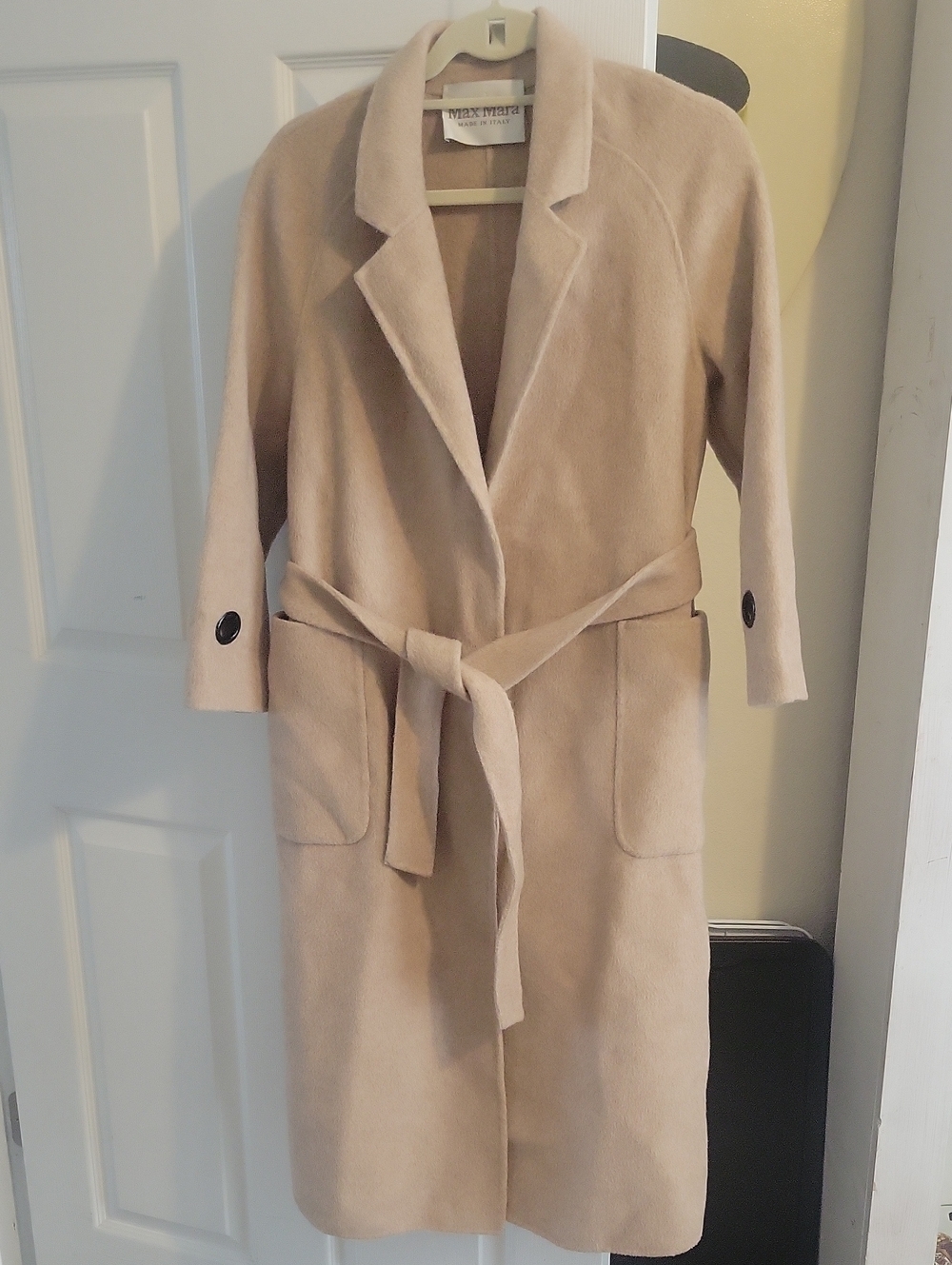 MaxMara Made in Italy Soft Beige Belted Trench Coat Wool Cashmere Blend